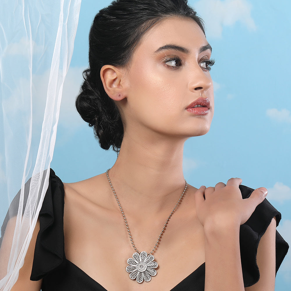 Antique Silver Floral Pendant Necklace