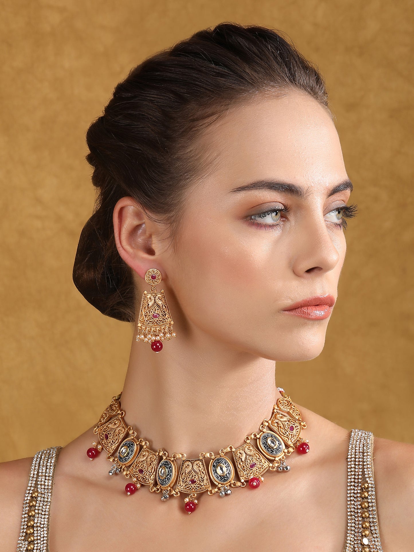 Antique Gold-Plated Temple Necklace Set with Kundan and Pearl Beads