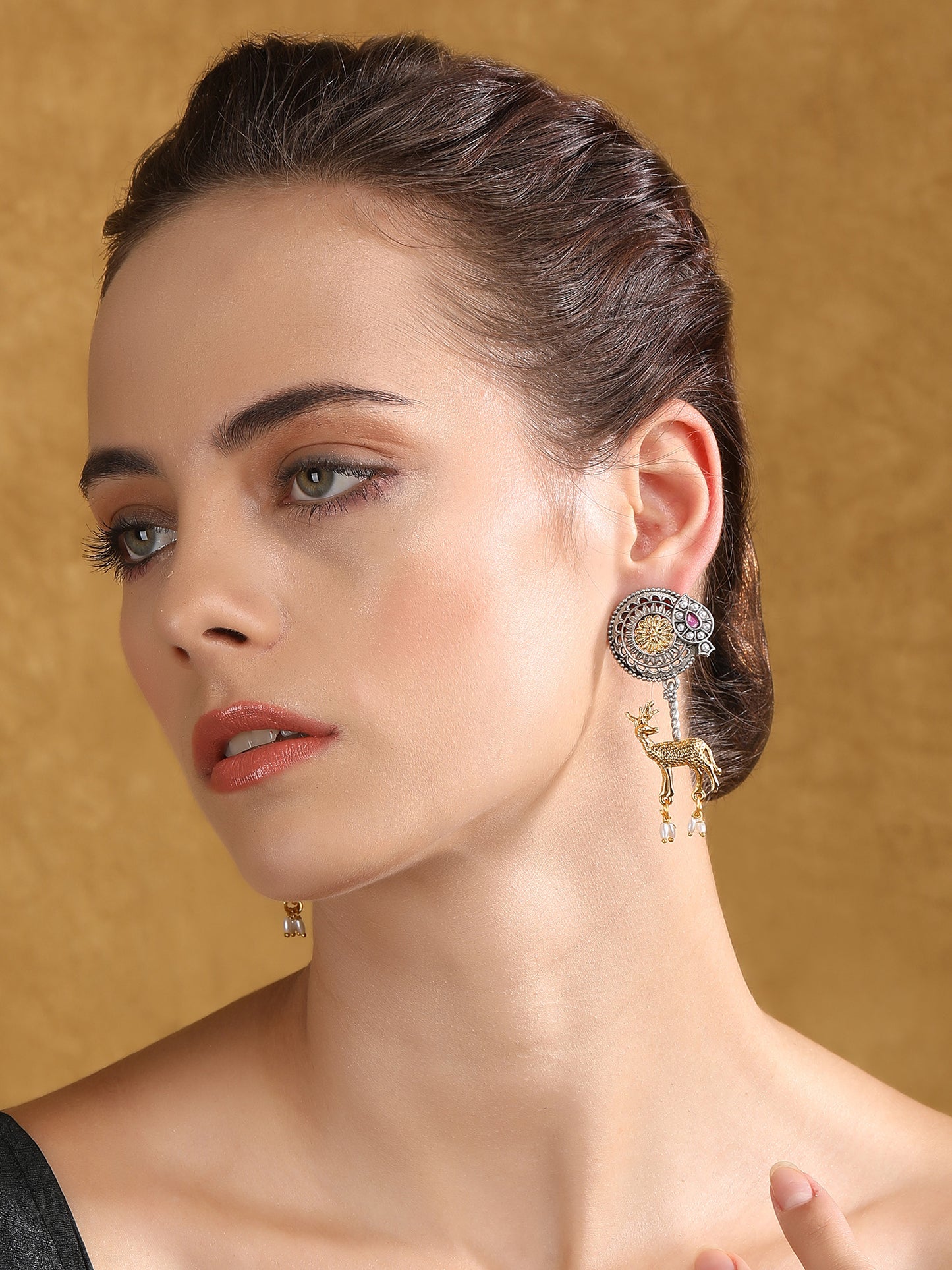 Elegant Dual-Tone Deer Motif Earrings with Pearl Drops