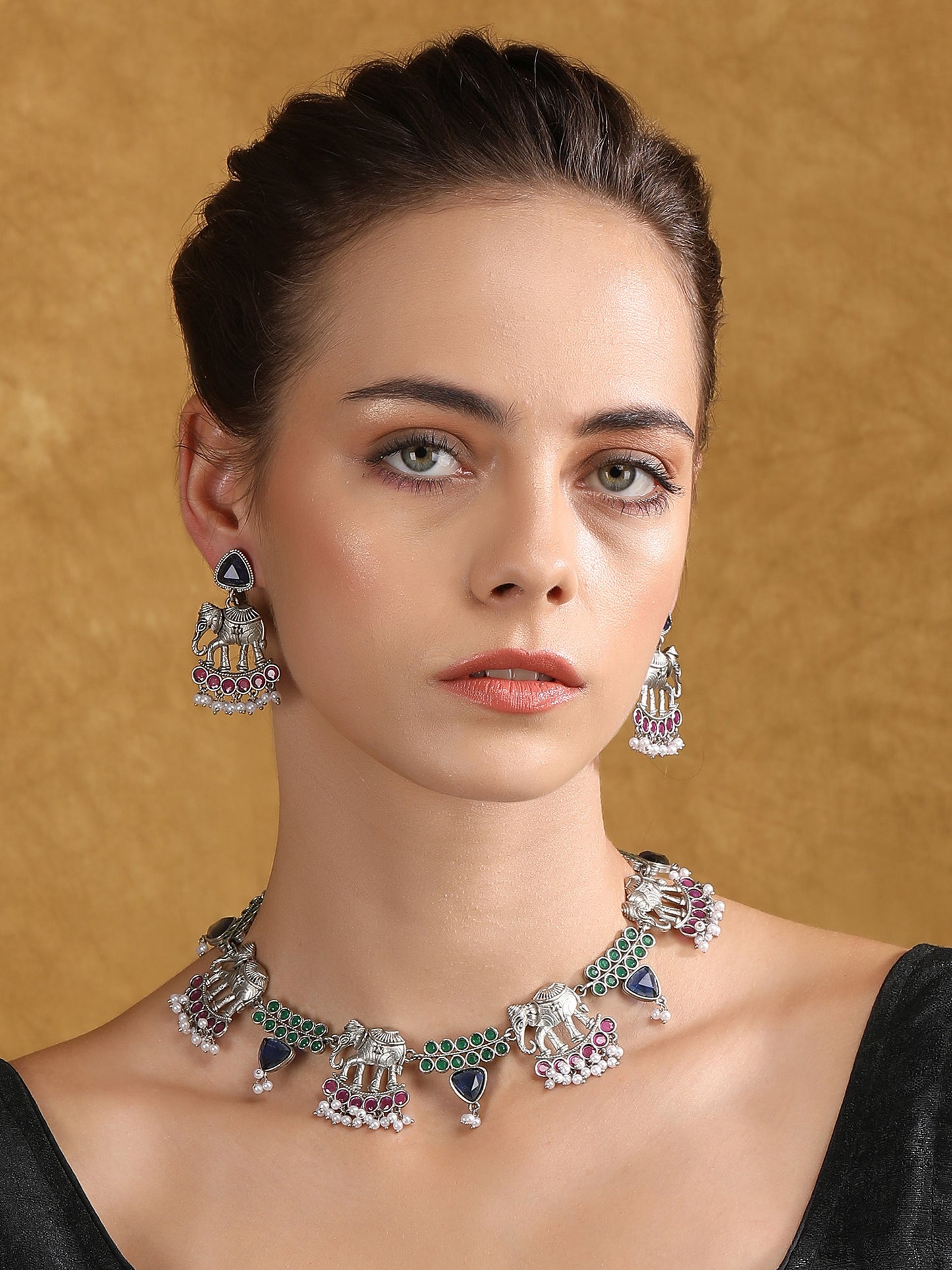 Silver-Plated Elephant Motif Necklace Set with Earrings