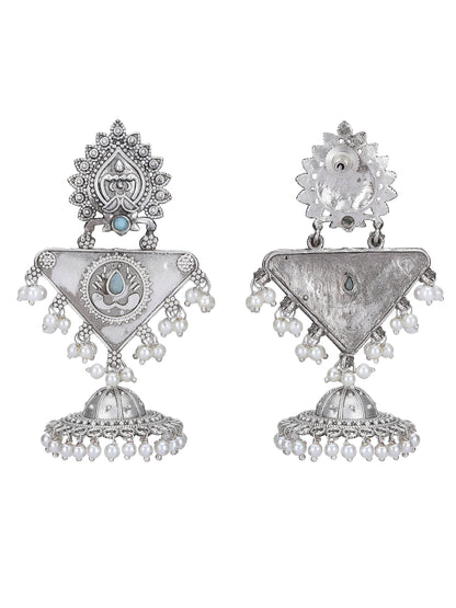 Earrings with Pearl Detailing