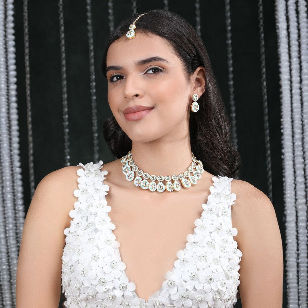 Gold Plated Kundan Wedding Necklace Set, Earrings & Maang Tikka