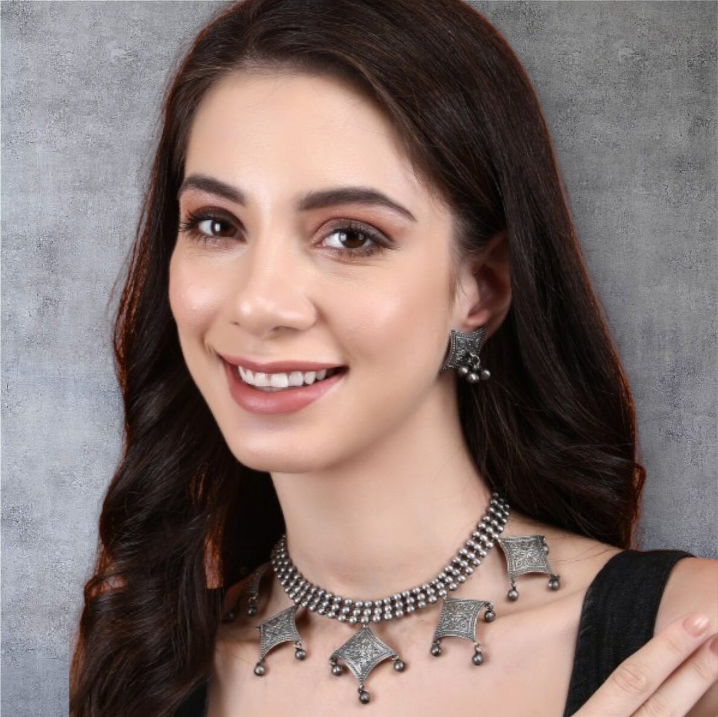 Silver Toned Silver Plated Oxidised German Silver Jewellery Set