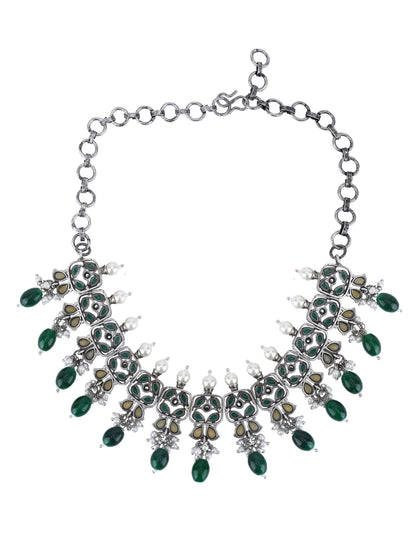 choker necklace